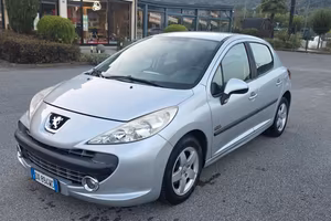 Peugeot 207 1.4 VTi 95CV 5p. XS