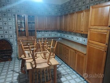 cucina in legno massello 