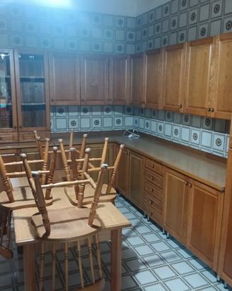 cucina in legno massello 