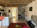 rustico-casale-di-130-m²-con-3-locali-a-ronchi-d