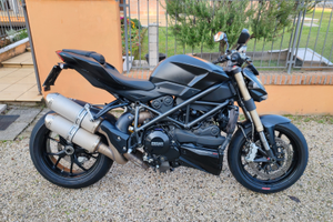 Ducati Streetfighter 848 black