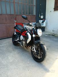 Mv Augusta Brutale 800