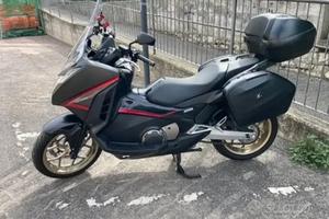Honda integra 750 DCTsportS 2014 travel Acrapovic