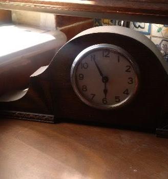 Orologio in legno fine 800