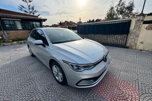 Volkswagen Golf 8 2.0 TDI 115 CV SCR Style