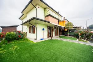 PORZIONE DI BIFAMILIARE A MOTTEGGIANA