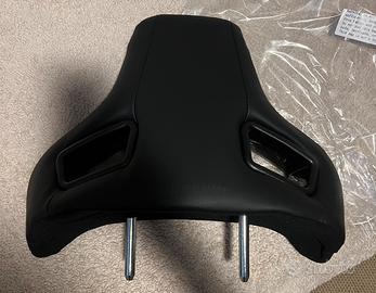 Poggia testa sportivo