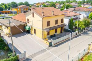 CASA INDIPENDENTE A CASTELNOVO DI SOTTO