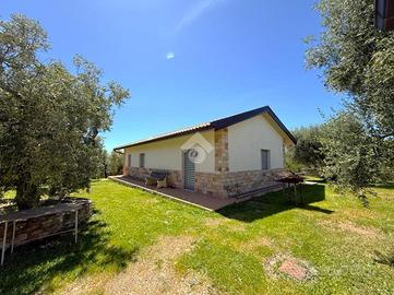 RUSTICO A SAN GIOVANNI ROTONDO
