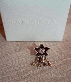 charm demogorgone netflix pandora originale