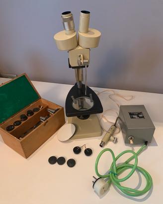 Microscopio binoculare Meopta vintage