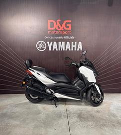 Yamaha X-Max 300