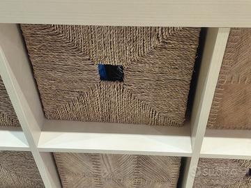 mobile ikea con e senza cubi portatutto