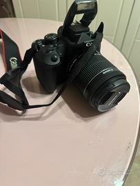 Fotocamera Canon 700D 2S126431