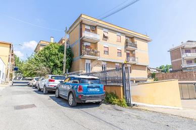 4 LOCALI A ARICCIA