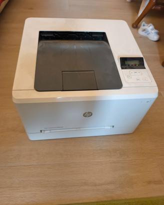 Stampante laser HP LaserJet Pro M254nw, WiFi