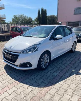 Peugeot 208 PureTech 82 5 porte Access