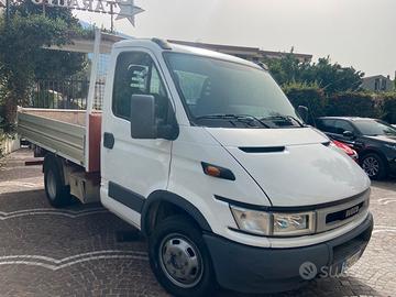 Iveco dayli 35 ribaltabile trilaterale