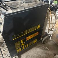 Sapdatice fila continua un mig