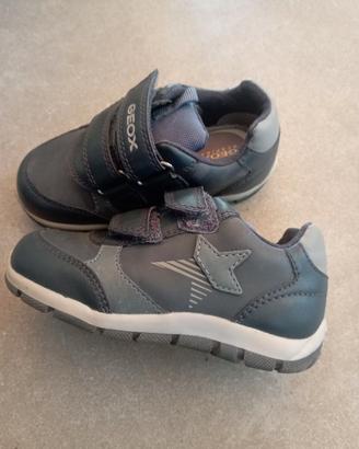 Scarpe bimbo