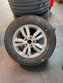 Ruota Hyundai 16 cerchio lega + gomma 215/65 R16