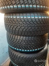 225/45/18 toyo invernali usate