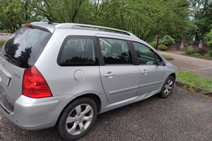 Peugeot  307