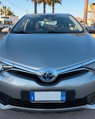 Toyota Auris 1.8 Hybrid Style