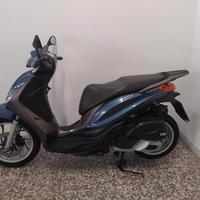 Piaggio Medley 125