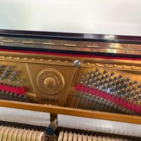 Pianoforte Yukiko nero lucido