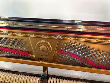 Pianoforte Yukiko nero lucido