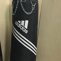 Sacco da Boxe Adidas + guantoni+ struttura