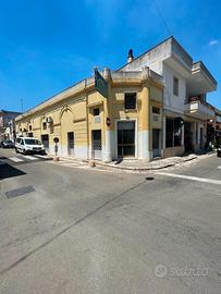 Locale Alezio