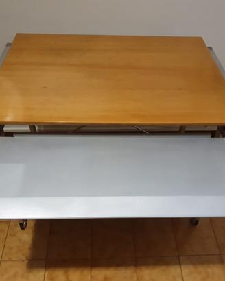 Scrivania/porta computer con ruote. Prezzo Basso