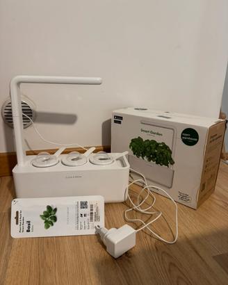 Click & Grow Smart Garden