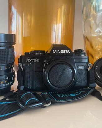 MINOLTA X-700 con 35-70mm 1:3.5 e 28mm Tokina