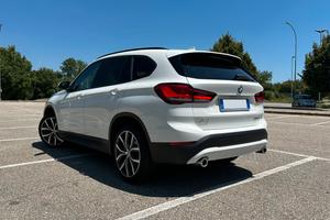 BMW X1 sDrive 18d Business Advantage (Automatica)