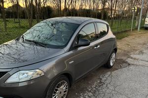 Lancia ypsilon 1.3 multijet OK NEOPATENTATI