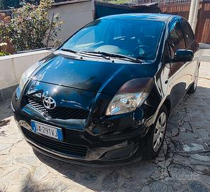 Toyota Yaris 1.4d 90cv 6 marce