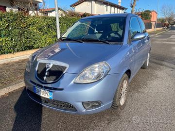 Lancia Ypsilon 1.2 Argento