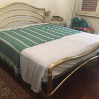 Letto in ottone placcato oro vintage