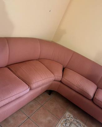 Divano rosa
