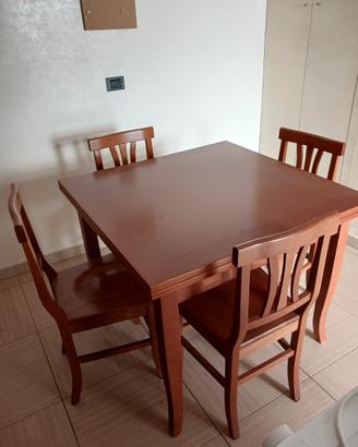 Tavolo legno apribile su entrambi i lati