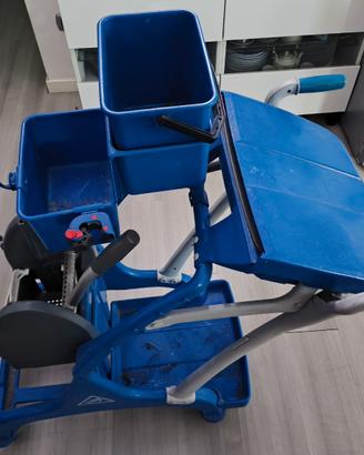Carrello pulizie