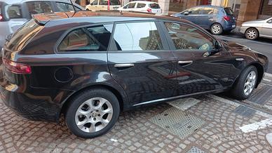 Alfa Romeo 159