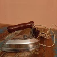 Ferro da stiro elettrico vintae Electrolar