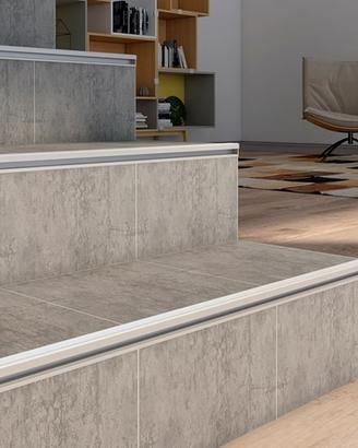 Profili per gradini con soluzione LED