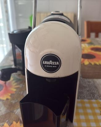 MACCHINA CAFFE’  Lavazza A Modo Mio LM JOLIE