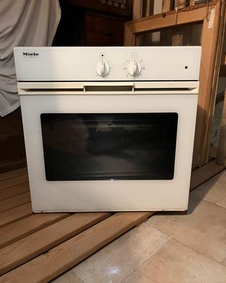 Forno a incasso Miele