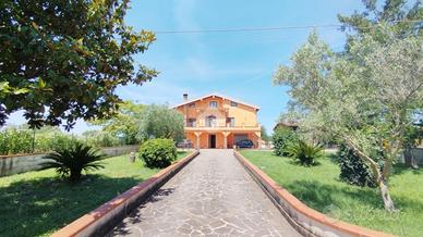 VILLA SINGOLA A ROCCA D'EVANDRO